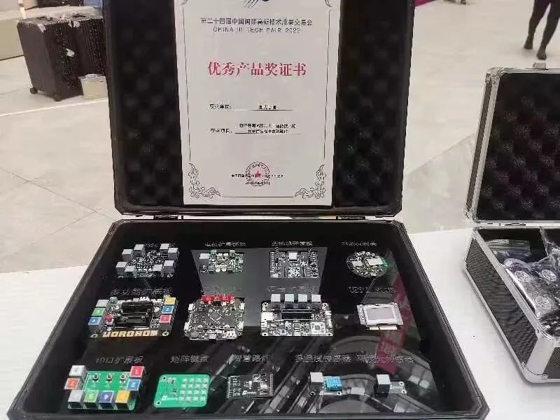 168016946415005.jpg 4.jpg